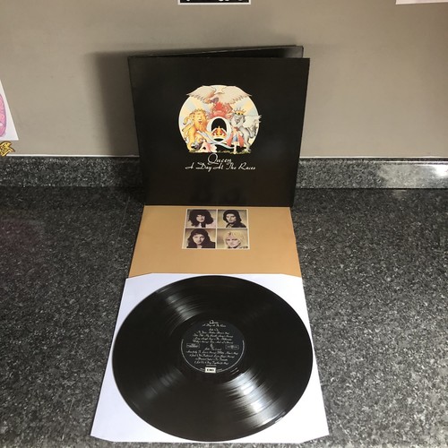 Vinyl queen album day at - album,