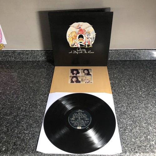 Vinyl queen album day at - lp,